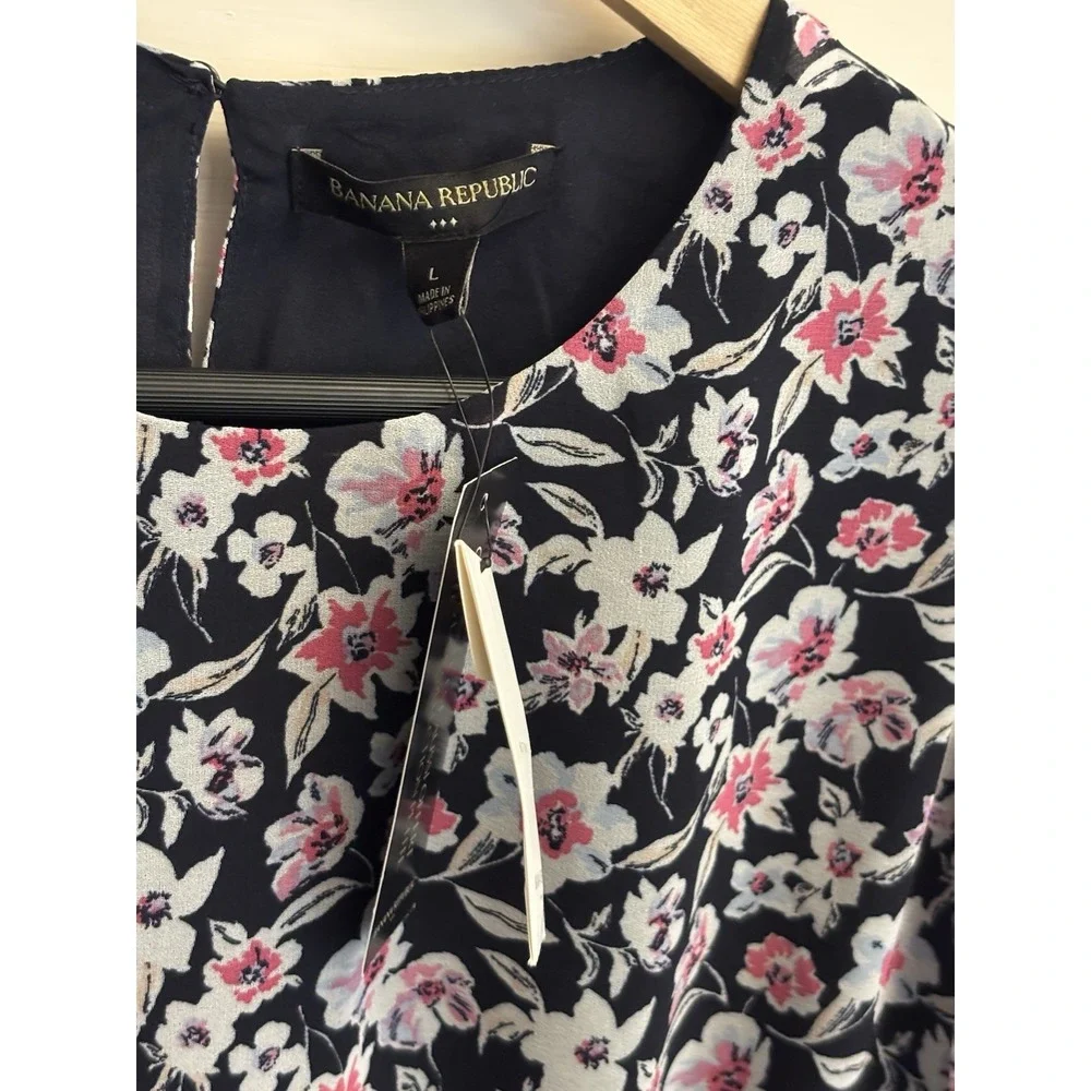 Banana Republic navy floral